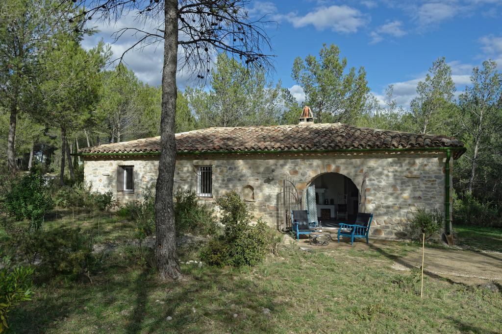 Les Lodges Du Pic Le Triadou Exteriör bild