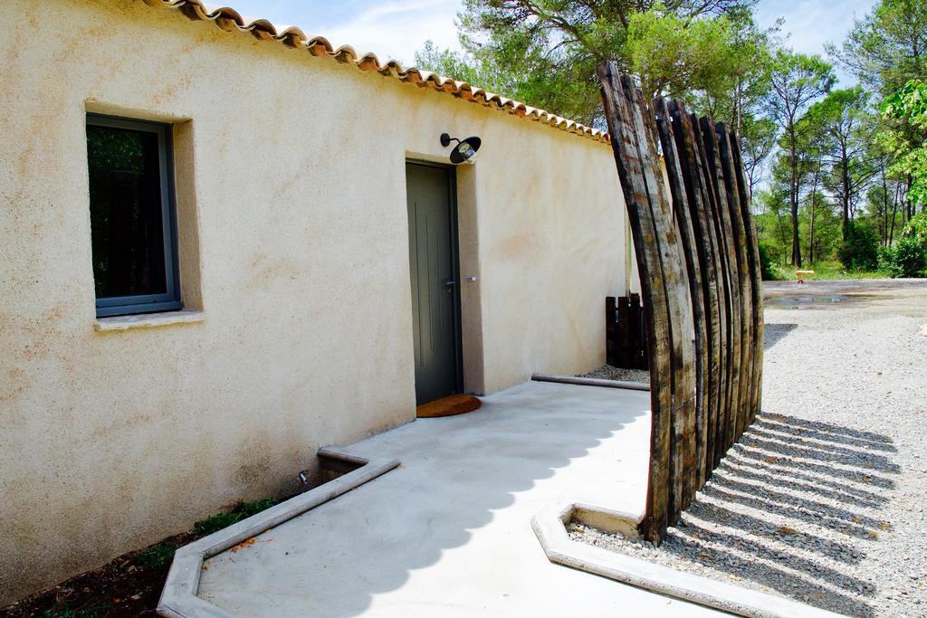 Les Lodges Du Pic Le Triadou Exteriör bild